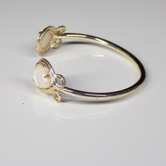 Kendra Scott Mother of Pearl Cuff Bracelet Gold-tone Faceted Teardrop Stones - Picture 3 of 9